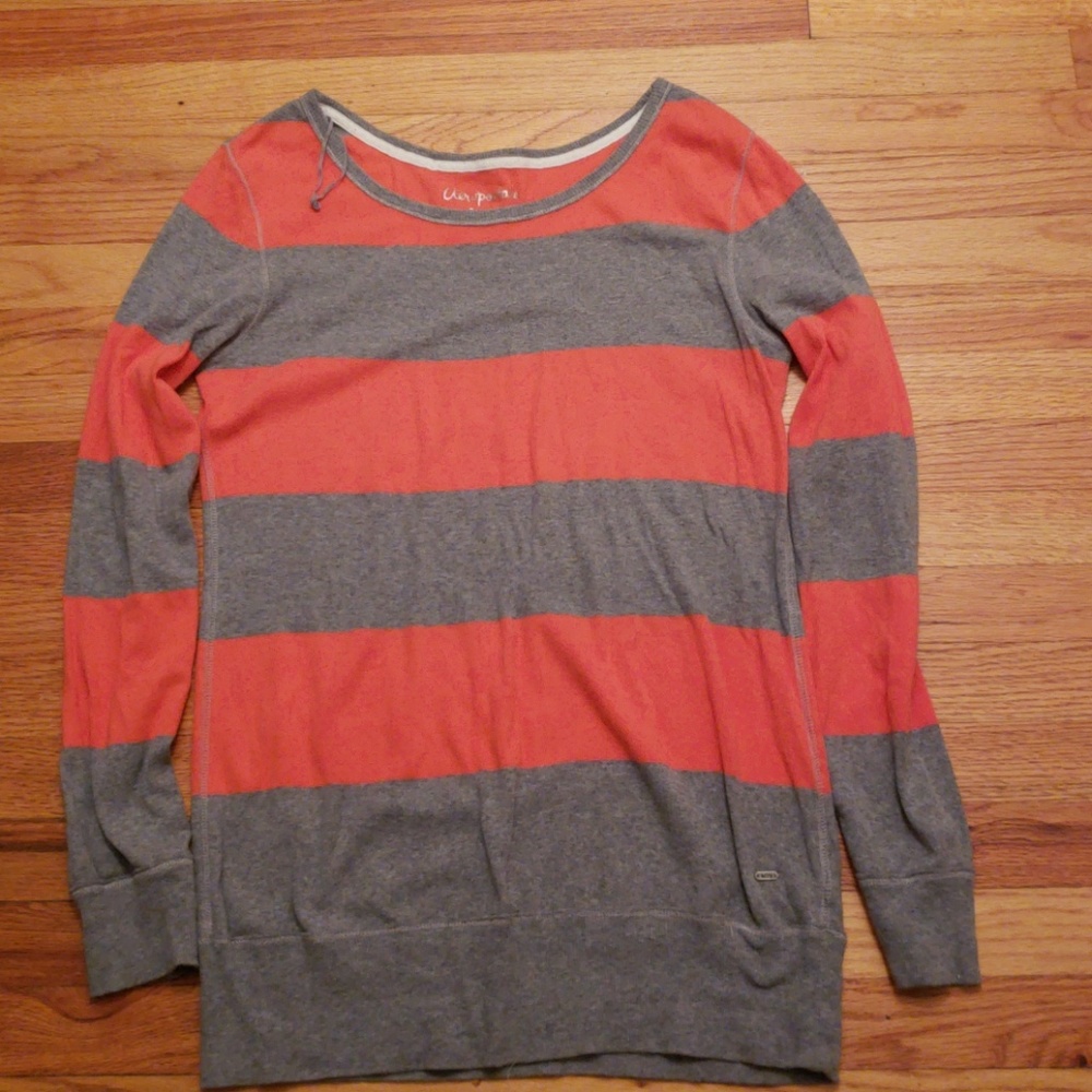 Sweater - Picture 2 of 6